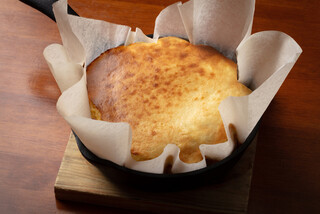 Wain Sakaba - 鉄板チーズケーキ