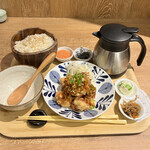 こめらく お茶漬けといろどり唐揚げ。 - 