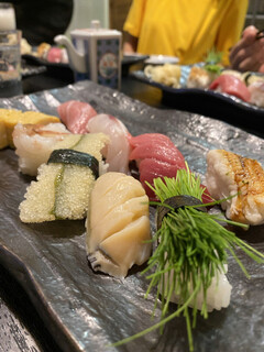 Hakonezushi - 