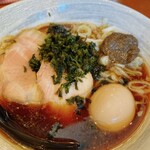 唯一無二のらぁ麺専門店 イ袋ワシづかみ - 【濃口醤油らぁ麺　1050円　煮卵100円】