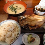 牛煮炊きとおばんざい ちいやん - 焼き魚定食(980円)