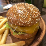 WAVES BURGER - 