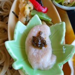 遊の丘 - 蕎麦がき～昆布味噌タレ乗せ(R5.4.27撮影)