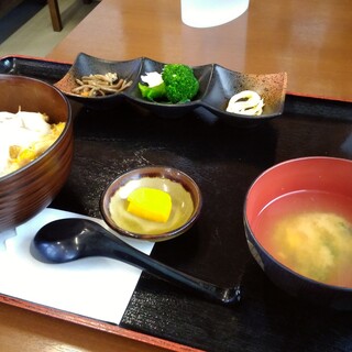 お食事処山吹_1