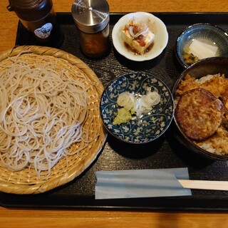 ◯たかぼ 次の現場へと､生ラジオ🍙 嬉しいことに6月､スカレコ社員のうた､として