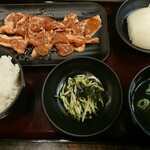 七輪焼肉 安安 - ジンギスカン定食　1,188円/たまねぎ　209円