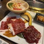 YAKINIKU BAR TAMURA - お肉と前菜