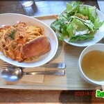 Smile　Cafe　1::2 - トマトクリームきのこパスタ