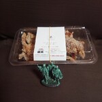鶏笑　 - 料理写真:鶏皮からあげ（60ｇ）250円