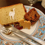 森のらくだ - バナナシフォンケーキとフルーツケーキ