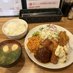 昭和の洋食 弥生 - 