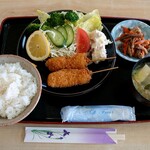 つちや - 串かつ定食(税込800円)