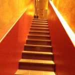 宮越屋珈琲 - １階から２階への階段