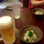 ひより　麦縄本舗　炭焼酒場 - Ｈ25.07　サッポロ黒ラベル生中￥４８０、グレープフルーツサワー（奥）、お通し２