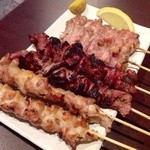 ひより　麦縄本舗　炭焼酒場 - Ｈ25.07　炭焼き（なんこつ￥１８０×２、レバー￥１８０×２、せせり￥１８０×２）