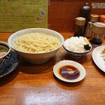 Taishouken - 元祖つけ麺特盛と餃子(5個)と小ライス