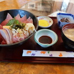 佳のこ - マグロ丼