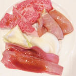 焼肉ほんまもん - ほんまもん定食Bのお肉