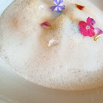 ラ・ボンヌターブル - 