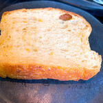 ラ・ボンヌターブル - 