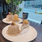 トシ・ヨロイヅカ 東京 - 