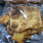 パン工房クルール - ベーコンチーズチャバタ　２５０円