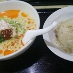 つぼ半 - 冷やし豆乳担々麺と半チャーハン