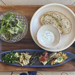 그리스 요리 Bakuro 그릭 키친&베이커리 - 메제