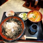 長寿庵 - ▪️からみおろしそば¥1.050
            ▪️ミニカツ丼 プラス¥450［by pop_o］