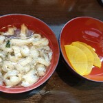 ティアラホテル札幌すすきの  - 味噌汁、たくわん