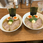 貝と地鶏だしのらぁ麺 ちょろ - 醤油と塩