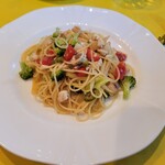 トラットリア イルカミーノ - タイと春野菜の ペペロンチーノ 大盛り 1100円+200円