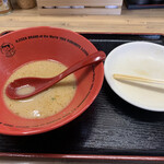 Ajisen Ramen - 熱々の焼飯をスープで流し込むという健康からかけ離れた行為