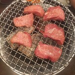 炭火焼肉 貴仙 - 牛タン