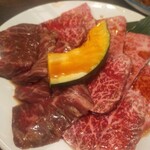 炭火焼肉 貴仙 - 赤身肉3種盛り