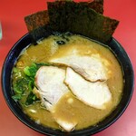 ラーメン 杉田家 本店 - チャーシューメン