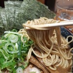 中華蕎麦 ひら井 - 相変わらず持ってくるね～細麺