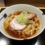 麺 みつヰ - 中太手もみ麺　醤油(チャーシュー・メンマ・蓮根入り)　1,050円　中細麺か中太手もみ麺か選べる