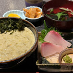 吉丸 - わさびとろろ丼 1850円。