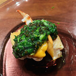 緒乃 - 徳島県産　赤貝　淡路島産　車海老　
      土佐酢のジュレと小野キャビアと春菊