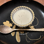 緒乃 - 豆乳と和三盆のバンナコッタ