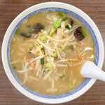 食堂 多万里 - 味噌ラーメン 850円