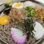 富士 - 冷たい田舎そば　大盛り
      大盛りにすると蕎麦2倍との事ですが、それ以上の量に見えます