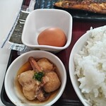 四日市ヒモノ食堂 - 小鉢は２つ