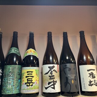 Enjoy carefully selected shochu and sake with your meal!