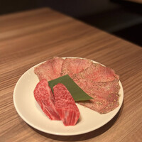 焼肉うしごろ 新宿三丁目店 - 