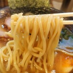 ラーメン 六弦 - 麺