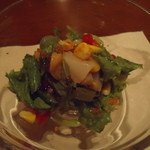 旬鮮炭火焼 獺祭 - 前菜の海鮮サラダ