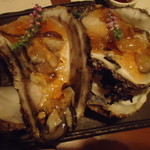 旬鮮炭火焼 獺祭 - 伊東産岩牡蠣
