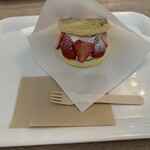 Lunch&Pancake Kobito - 『こびとフルーツサンド(いちごチョコレート)』